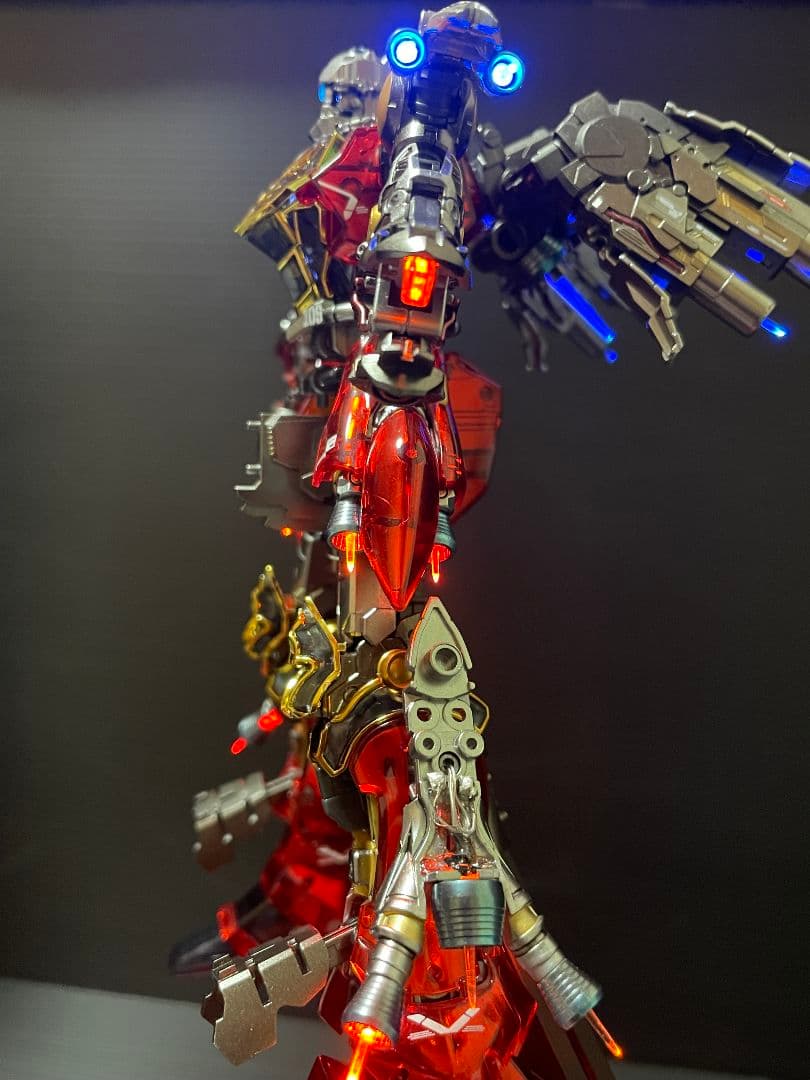 ま*お様 ガンプラRGシナンジュクリアカラーメカニカルコアメッキ調LED発光全塗