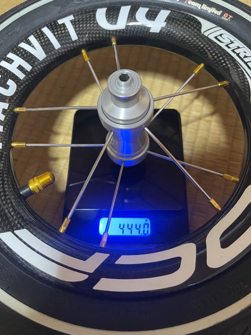 ストライダー　st-r カーボン　イエロー