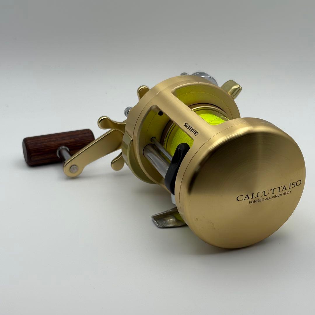 SHIMANO CALCUTTA ISO 700 シマノ カルカッタ リール