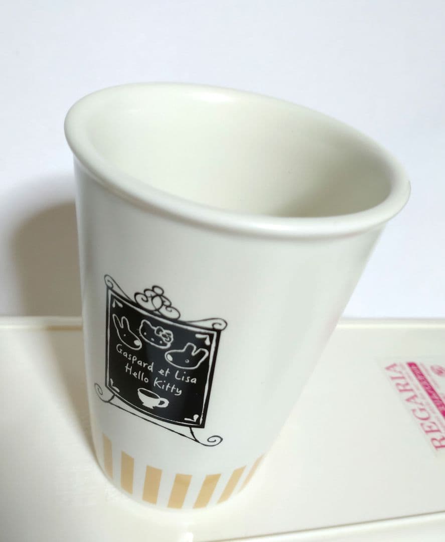 ハローキティ 食器セット■ティーポット/カップ &陶磁器製カップ& 醤油差し