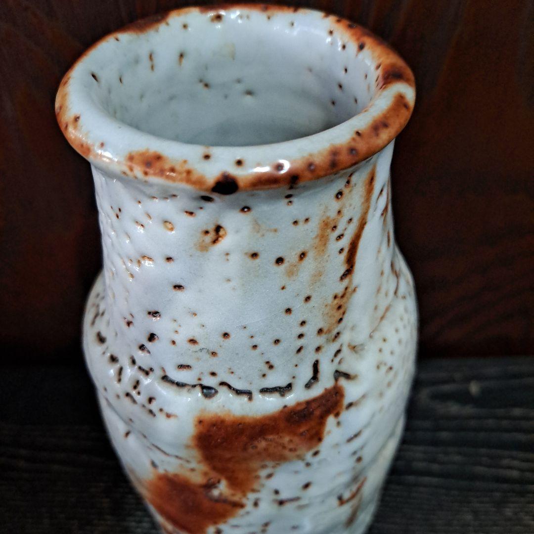 人間国宝　安藤日出武　　鼠志野　花生