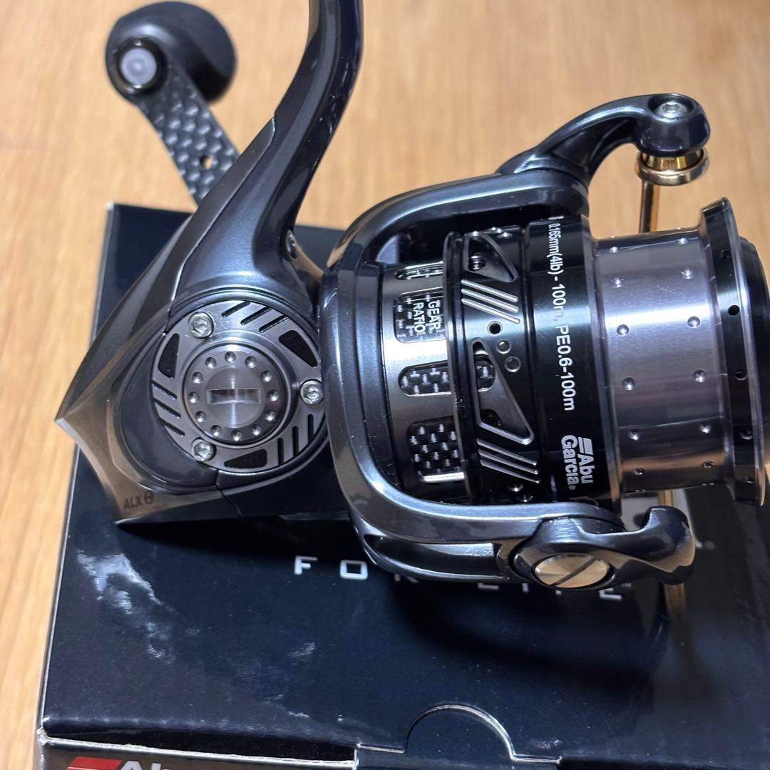 アブガルシア REVO レボ ALX シータ 2000S