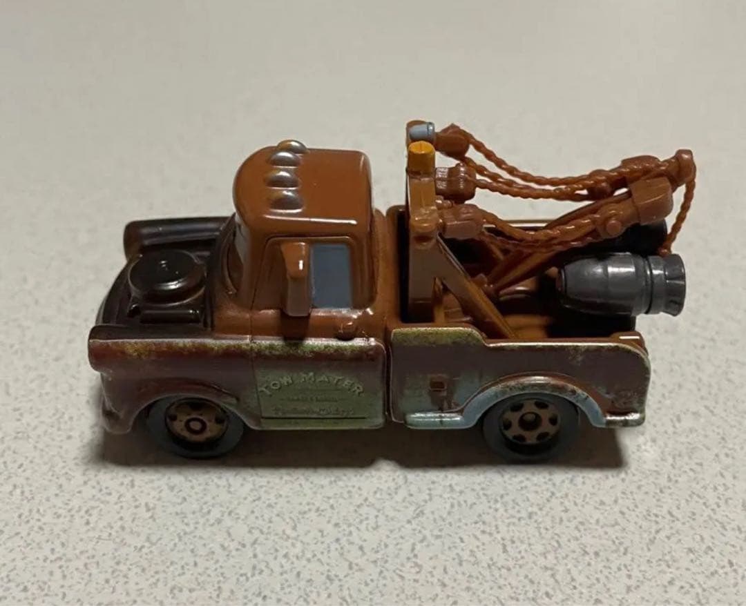 廃盤・エラー品！ カーズ トミカ メーター ジェットエンジンタイプ