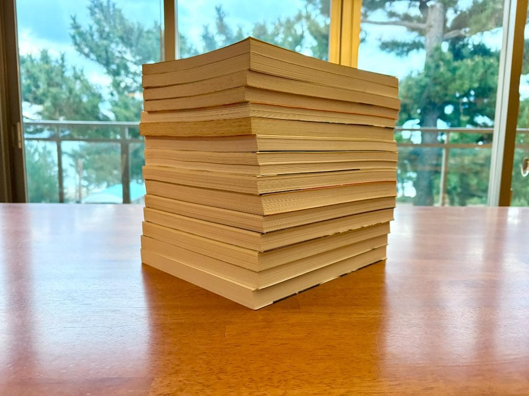 イタリア・ボローニャ国際絵本原画展　図録２７冊セット