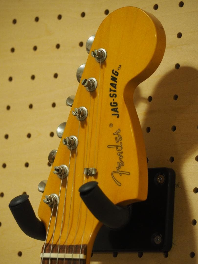 Fender  Cobain Jag-Stang　ジャグスタング
