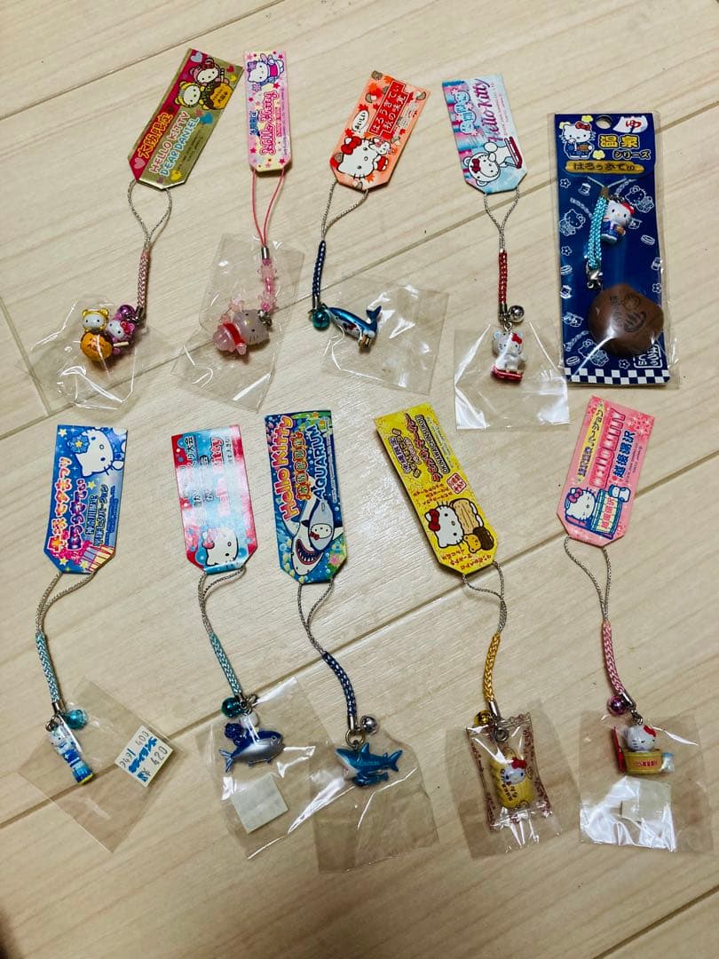 キティ　根付け　ご当地　まとめ　59個　グアム　いちご　レア　新宿　表参道