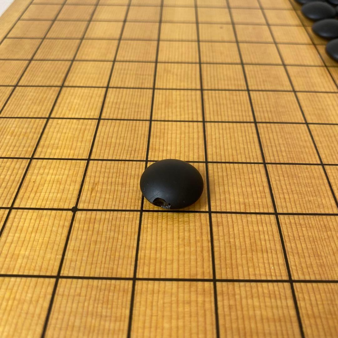 囲碁盤　碁石セット　5.7寸　厚さ17.5㎝　脚付