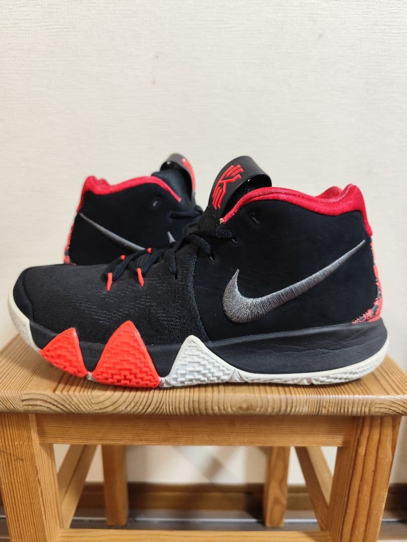 Nike Kyrie4 ナイキ カイリー4　27.5cm　カイリー・アービング