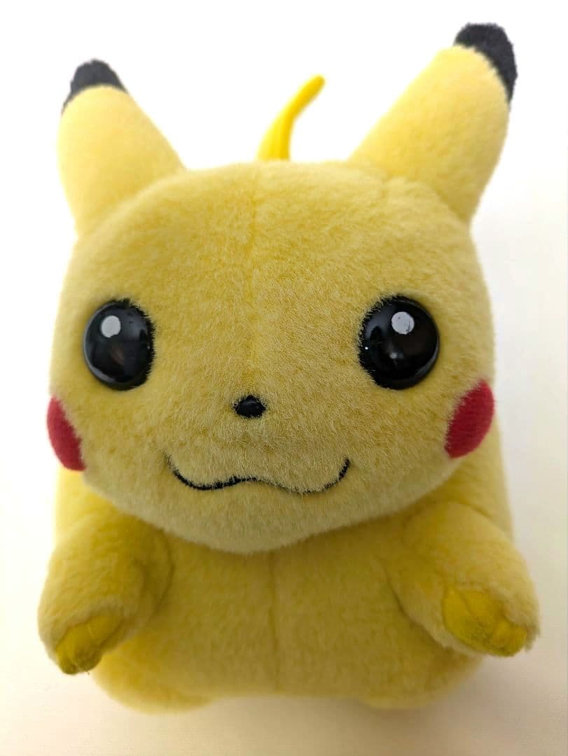 ピカチュウ おしゃべりピカチュウ　ふわふわ　ぬいぐるみ　初期　ポケモン　グッズ