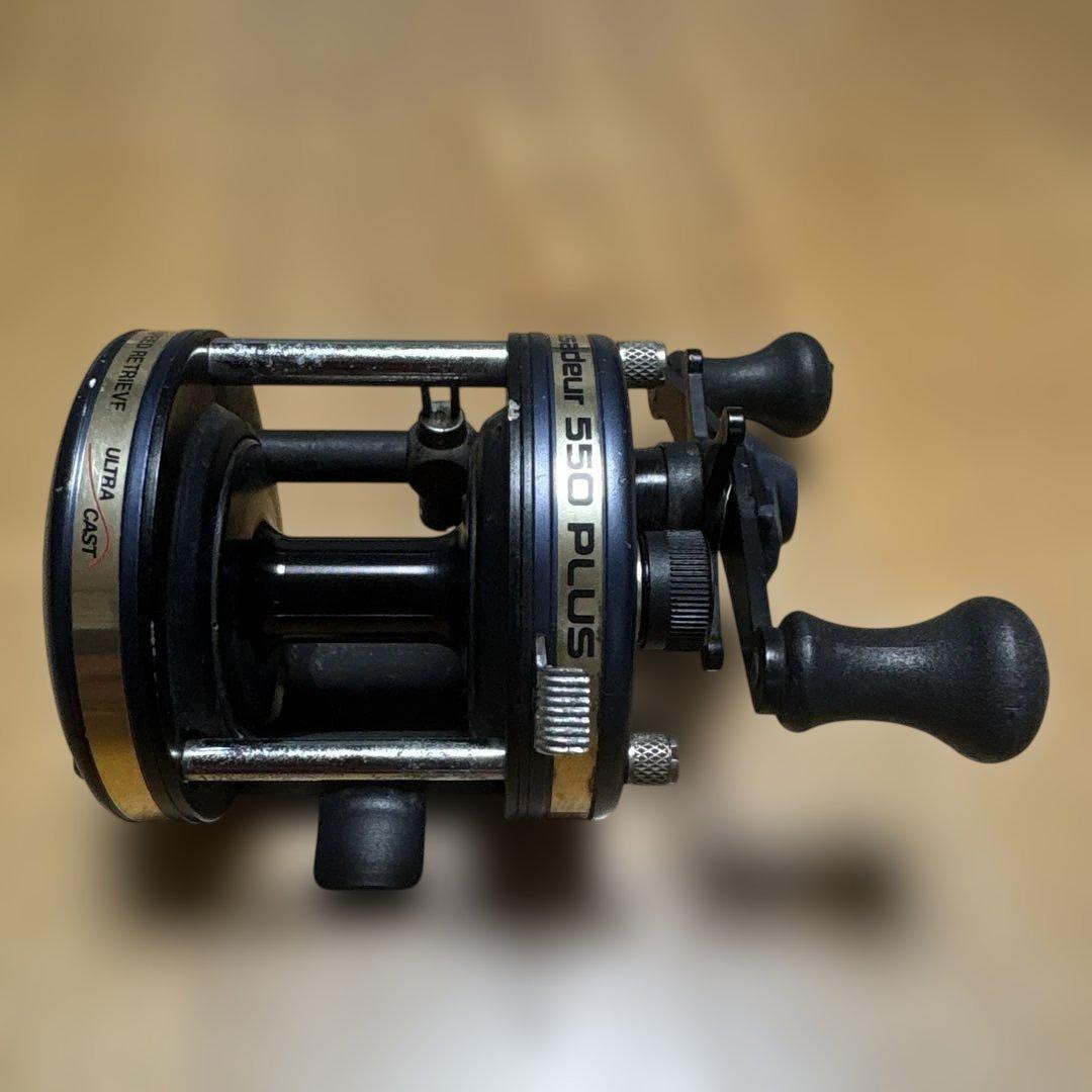 中古 ヴィンテージ　アブガルシア　アンバサダー550 plus　リール