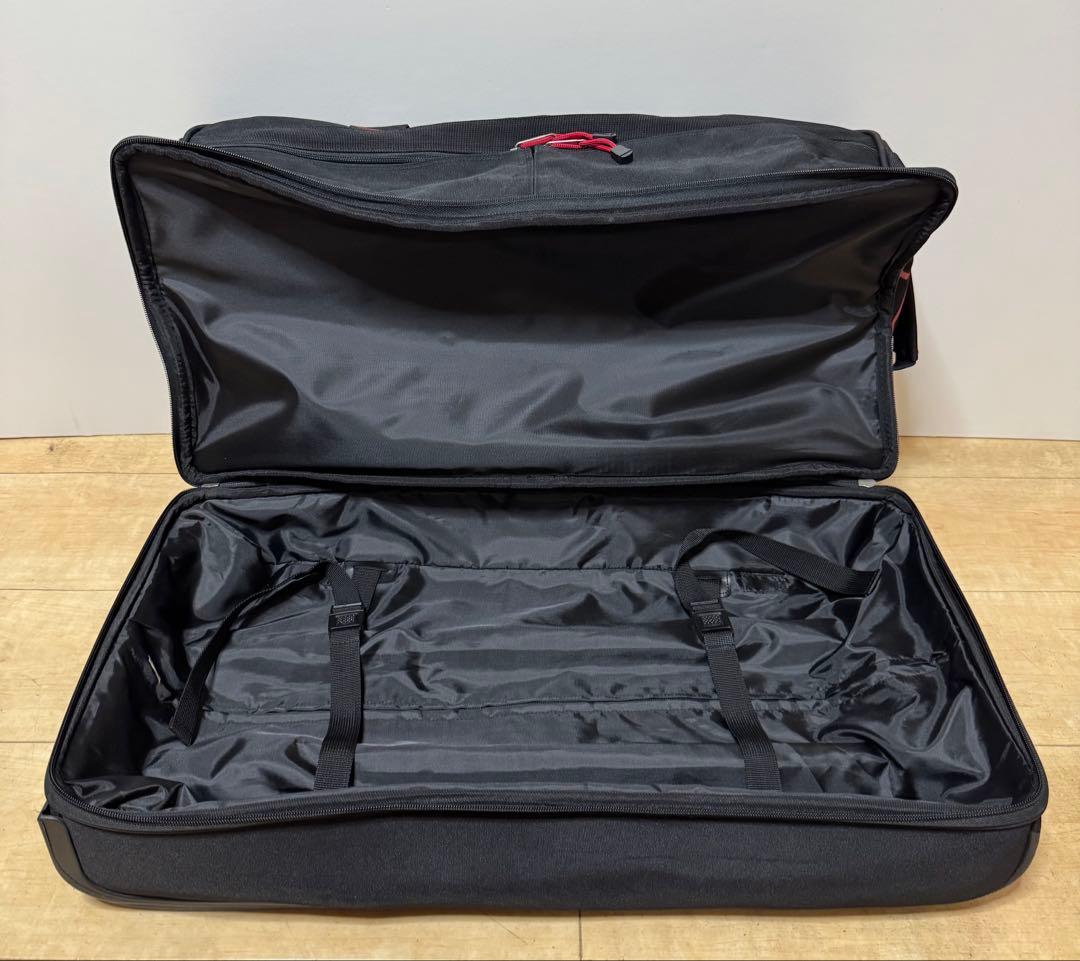 Colemanコールマンキャリー付き ボストンバッグ77L黒/赤 大容量　美品