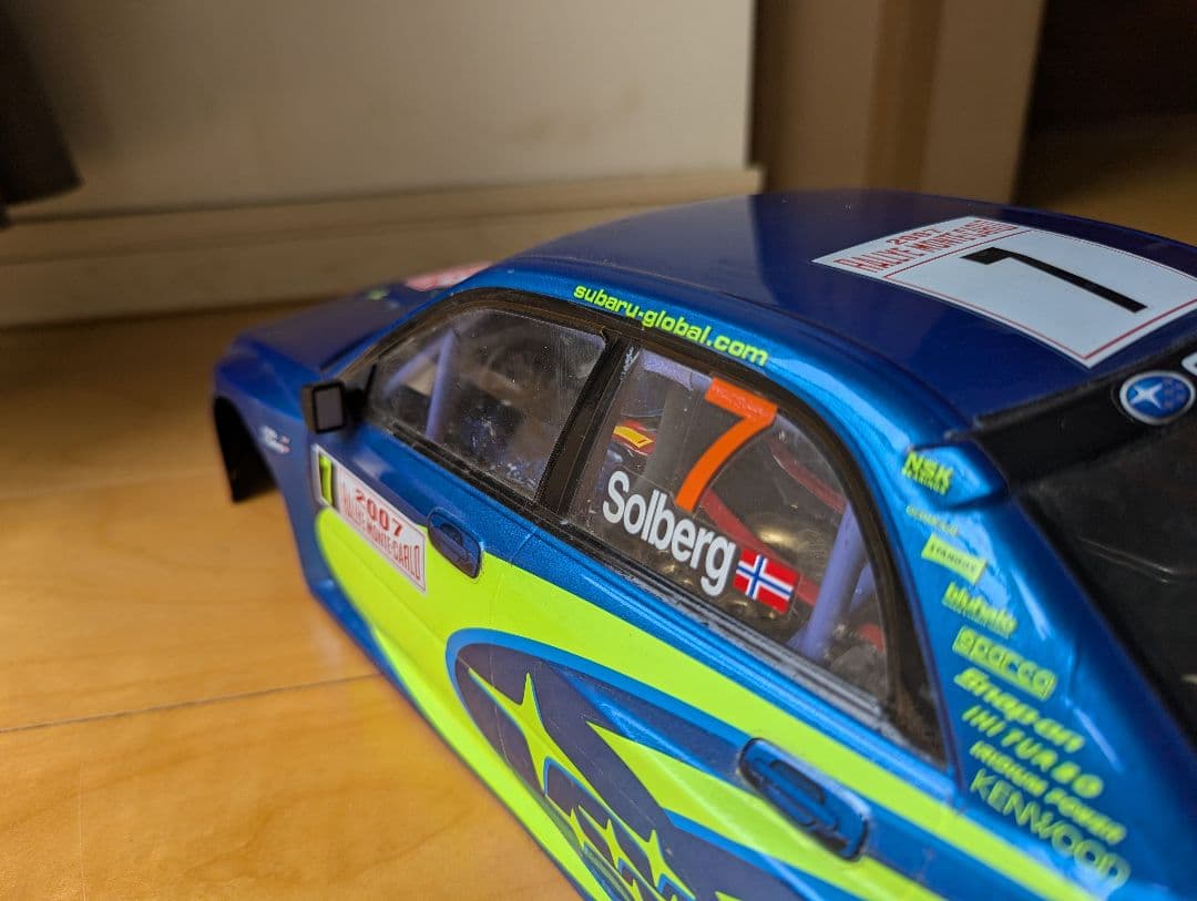 1/10タミヤラジコン　スバルインプレッサWRXボディ　塗装組立品