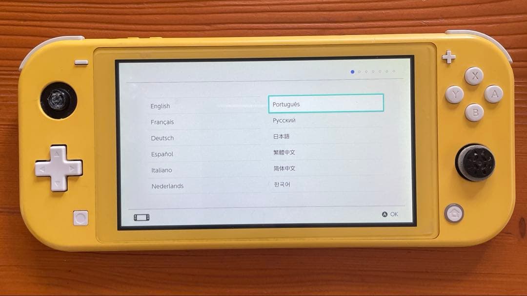 ✳︎匿名発送✳︎NintendoSwitchライト　イエロー　ジャンク品