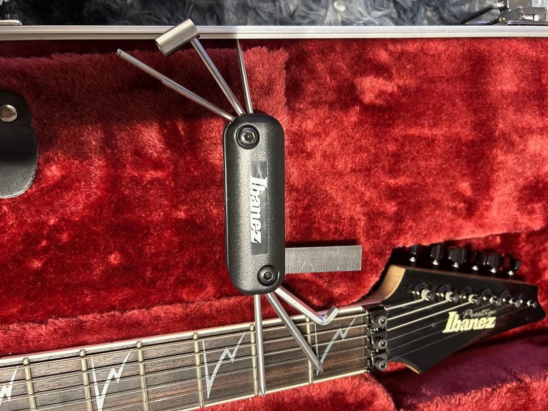 Ibanez RG2550Z-GK エレキギター ブラック ケース付き