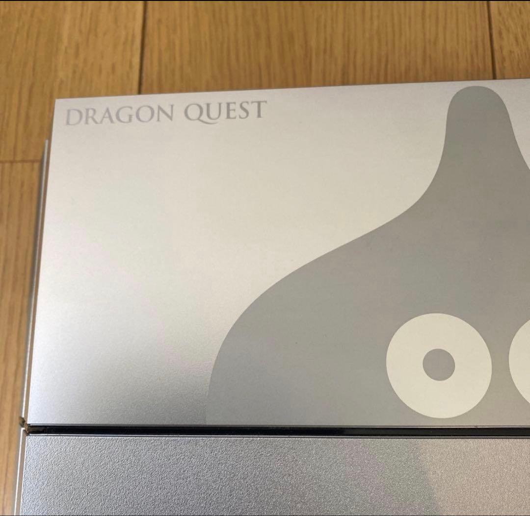 極美品　プレイステーション4 本体 メタルスライムエディション プレステ4