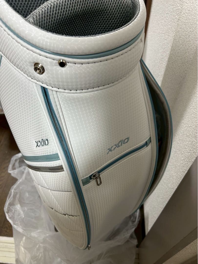 ダンロップ ゼクシオ キャディバッグ レディースGGC-X165W 新品