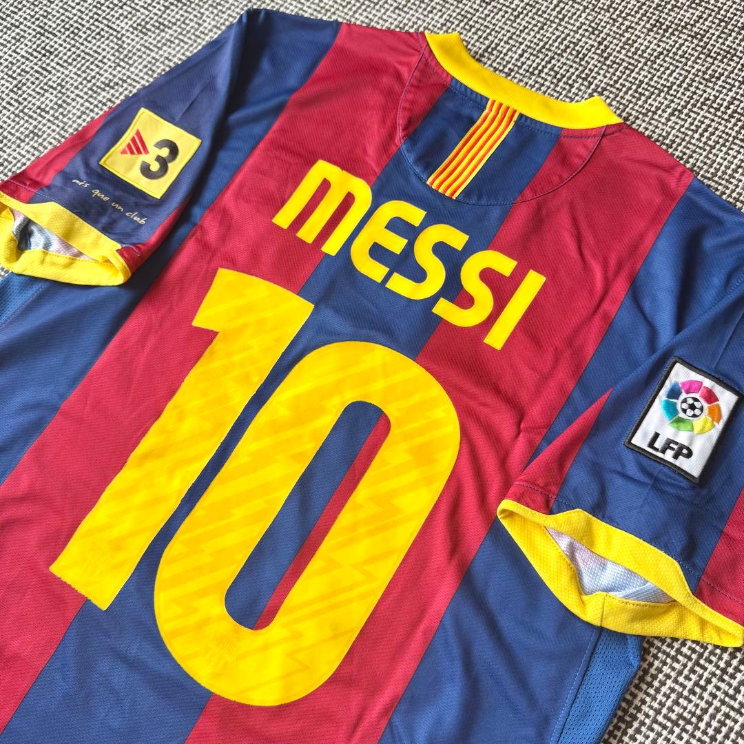 【３冠モデル＆フルパッチ仕様】リオネル・メッシ ＃１０ FCバルセロナ