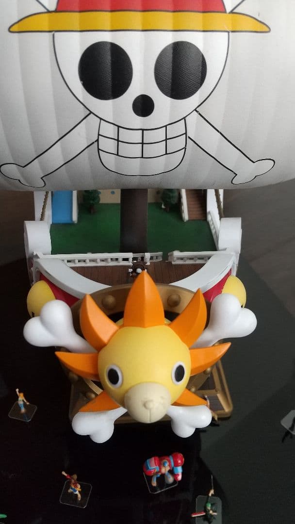 ワンピース 麦わら サニー号 フィギュア