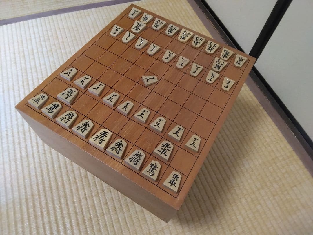 将棋盤と黄楊上駒