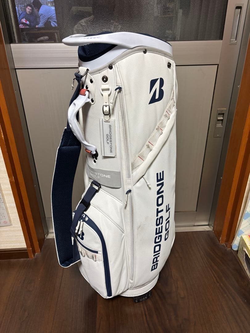 早い者勝ち！　BRIDGESTONE GOLF キャディバッグ ホワイト9.5型