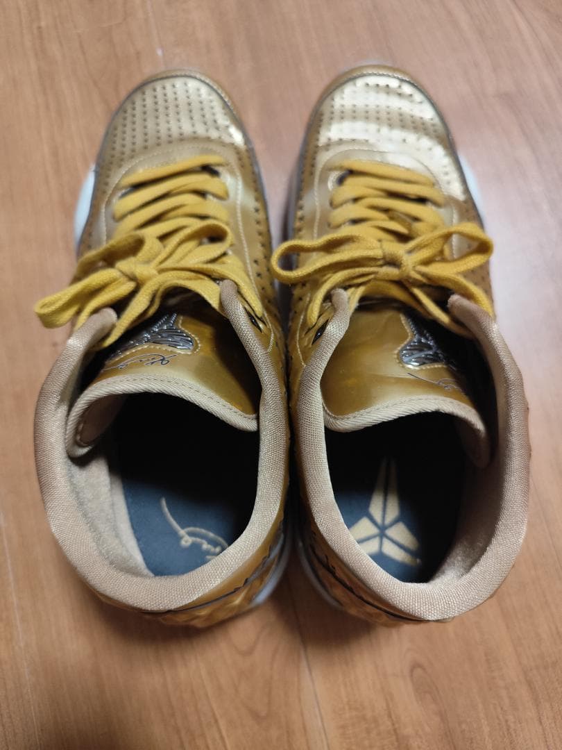 コービーX MID EXT ゴールド