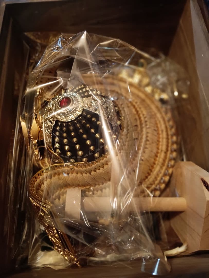 大型サイズ端午の節句伝統的な日本の武士の高級兜飾り装大桐櫃２５号サイズ置物