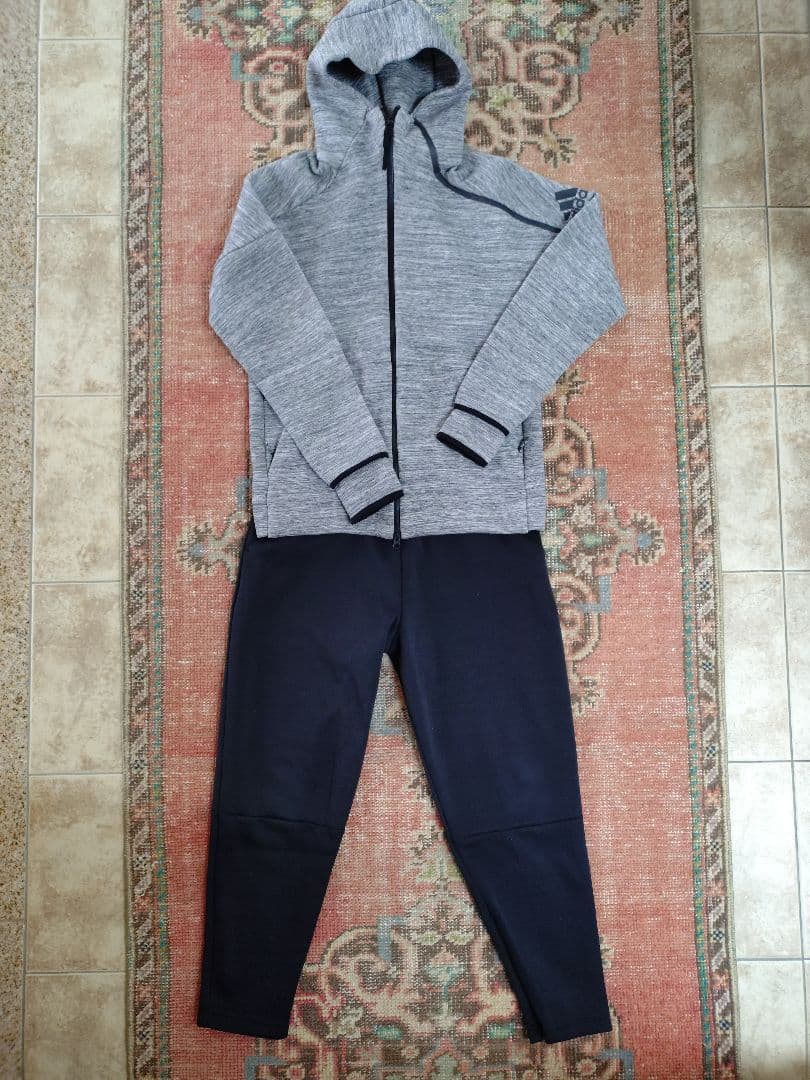 値下げ！アディダス z.n.e ストームヘザーフーディー セットアップ風