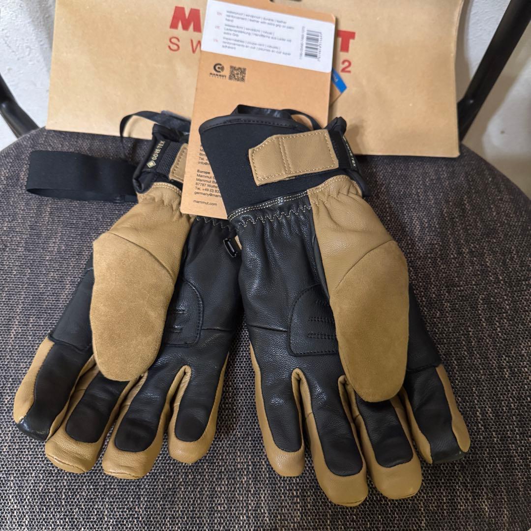 未使用　マムート　MAMMUT グローブ　手袋　アイガーグローブ　ゴアテックス