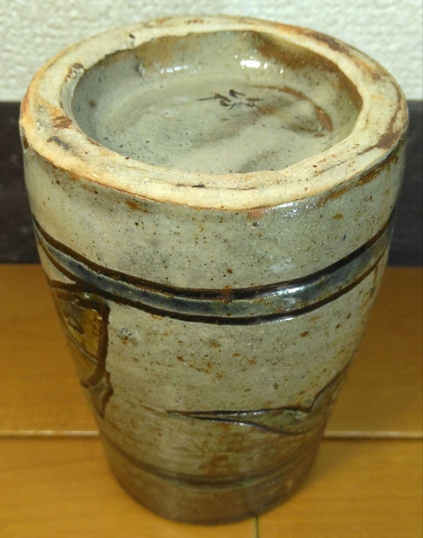 人間国宝 金城次郎 筆筒(魚2匹）栞 共箱 壺屋焼 壷屋焼 やちむん 美品