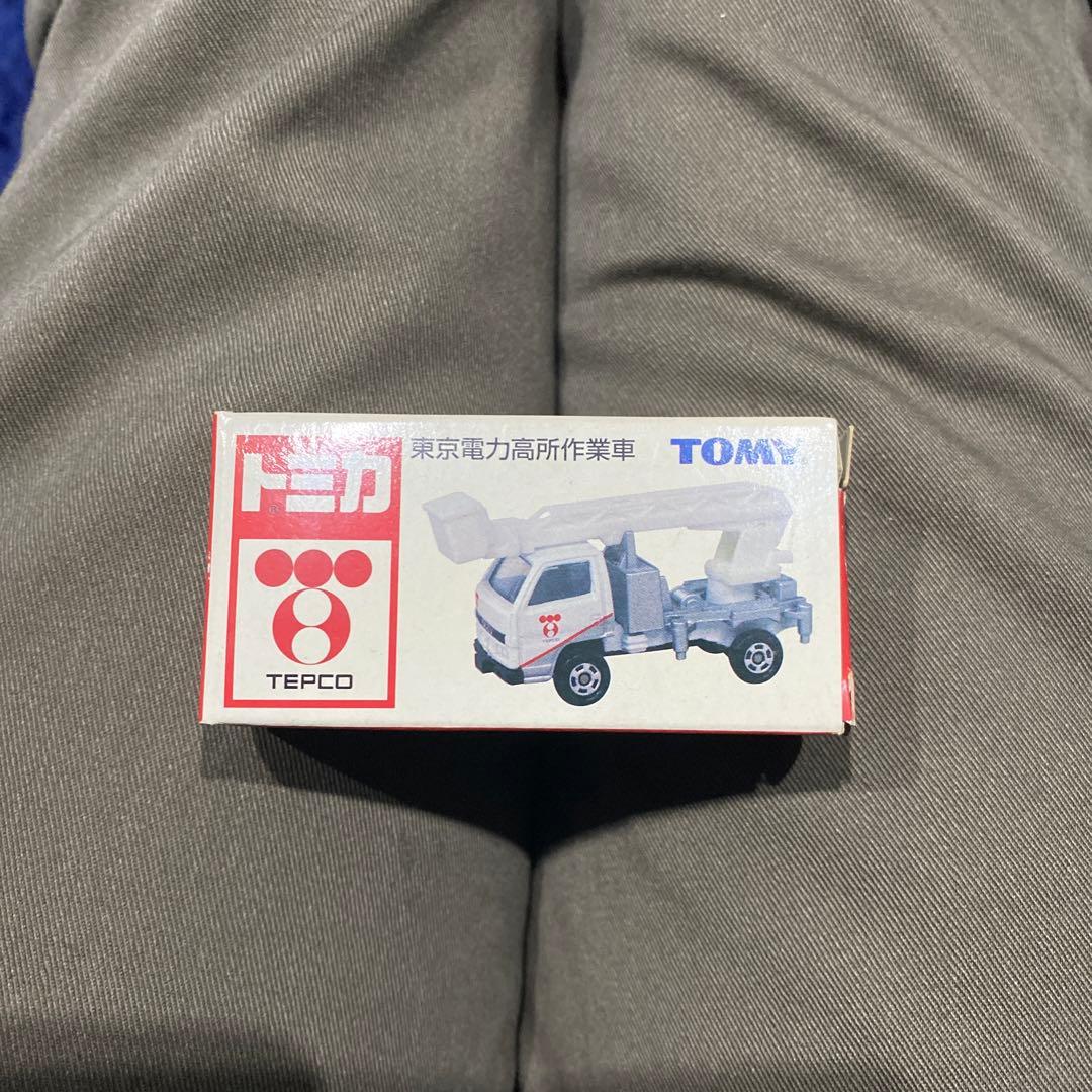 トミカ東京電力ミニカー