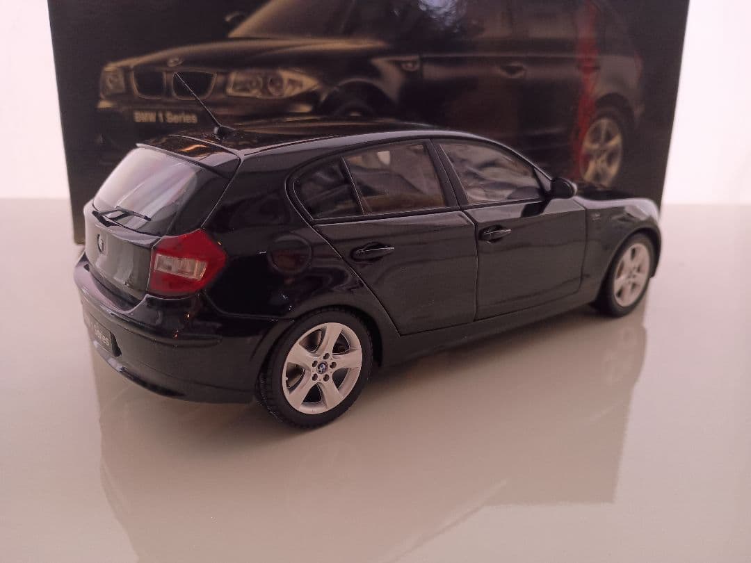京商 kyosho  120i 1シリーズ E87 Black 1/18