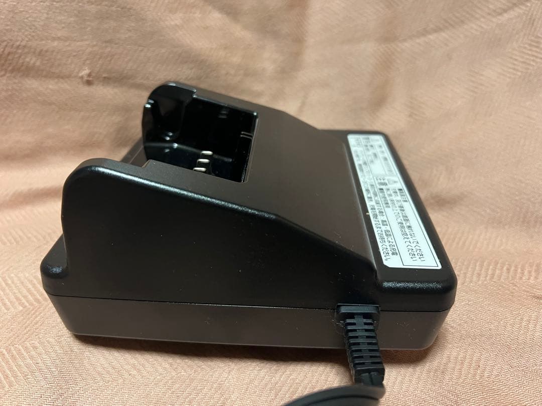 Panasonic パナソニック　充電器　NKJ075Z