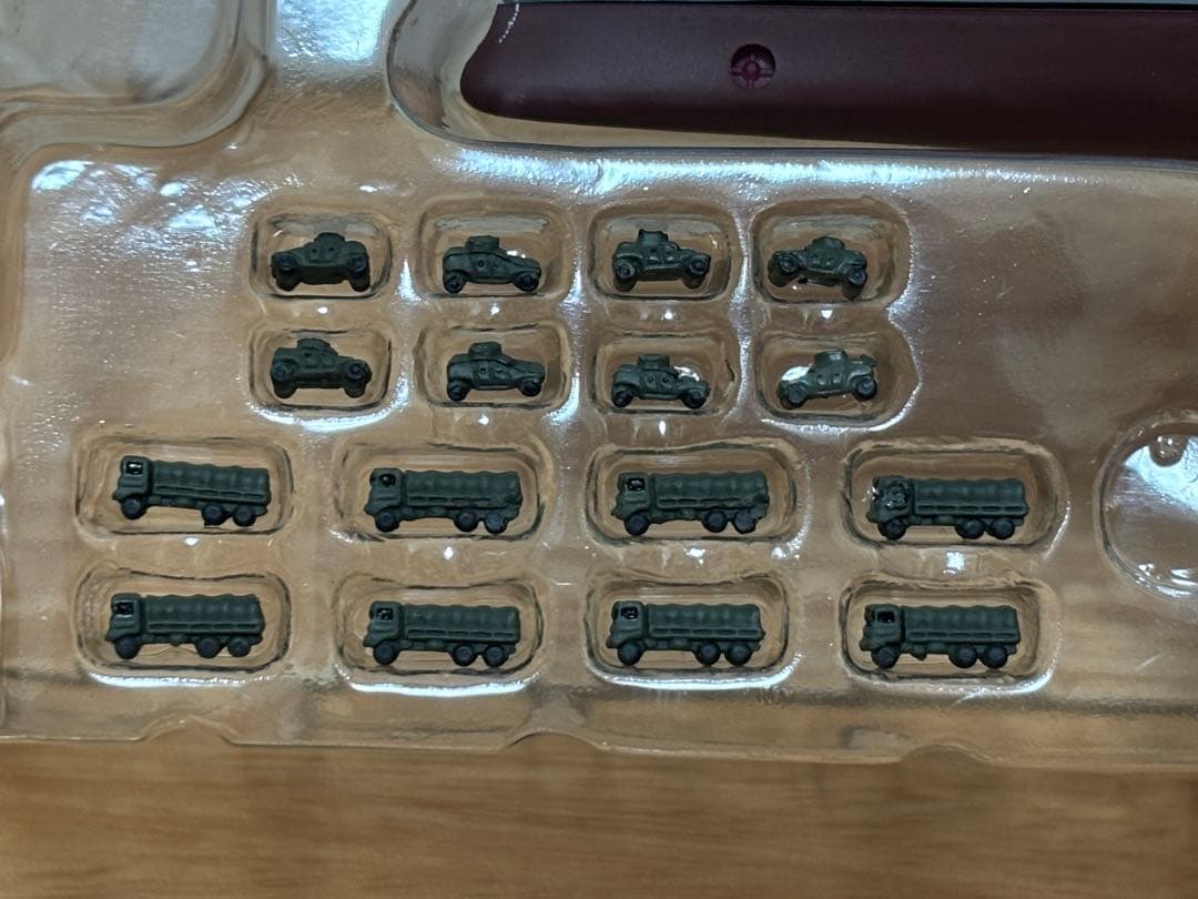 ピットロード 1/700 海上自衛隊 LST-4001 おおすみ 塗装済キット