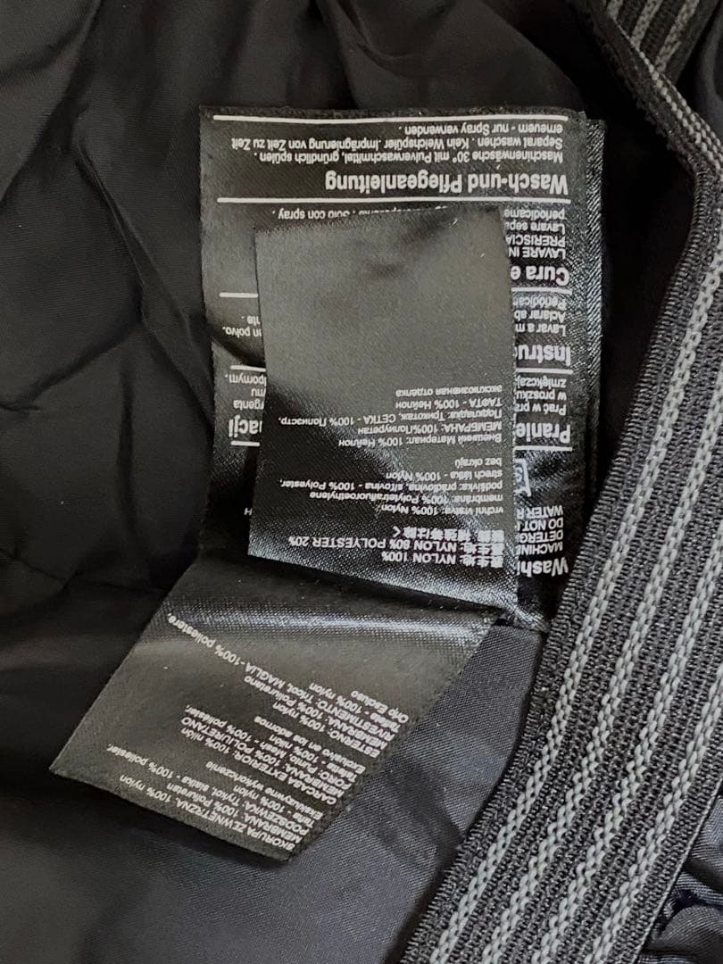 バートン　スノボ　スノーボード　ウェア　ジャケット　ポケッタブル　リュック　携帯