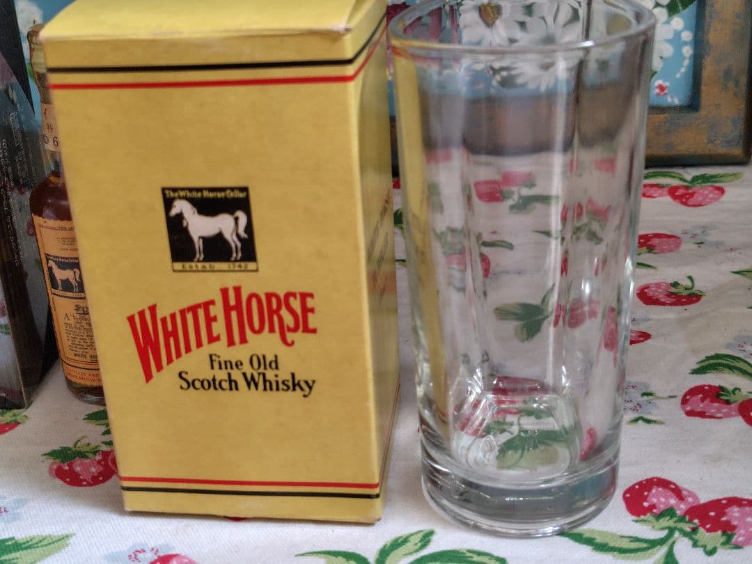 ジャックダニエル　50ml ホワイトホース　左馬ラベル　ミニボトル　グラスセット