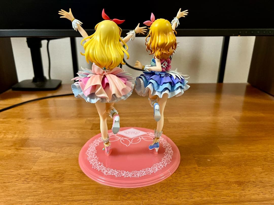 Lucrea アイカツ！ 星宮いちご＆大空あかり コスモス Ver.【特典付き】