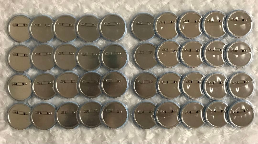 カラフルピーチ からぴち　るな　缶バッジ　2023　40個　まとめ売り