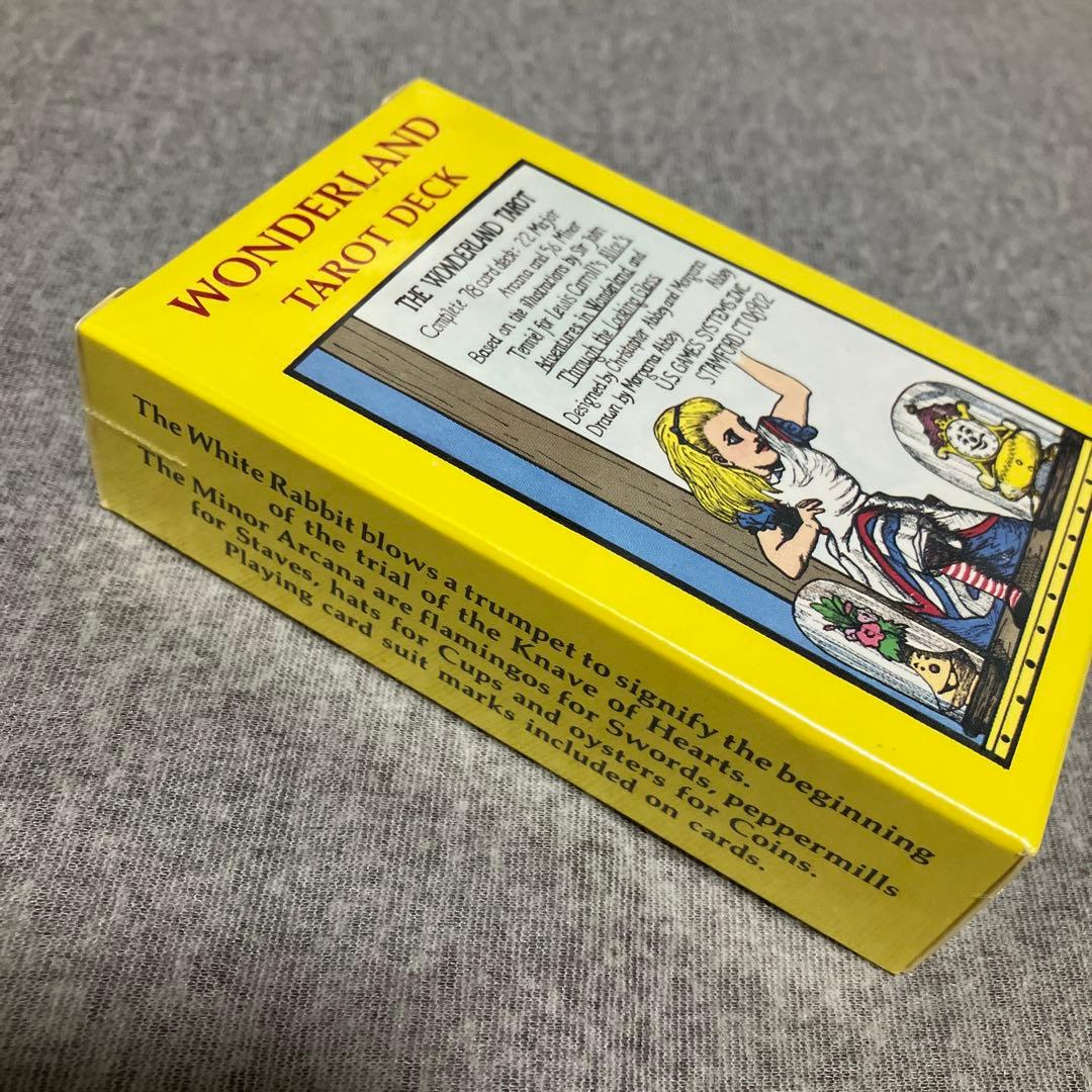 新品　不思議の国のアリス・タロットカード（紙箱）