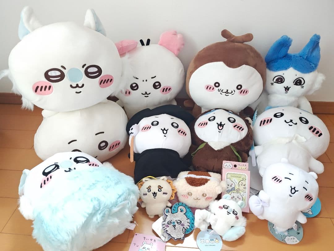 ちいかわ♥モモンガ♥ハチワレ シーサー カブトムシ♥BIGぬいぐるみ１５点セット