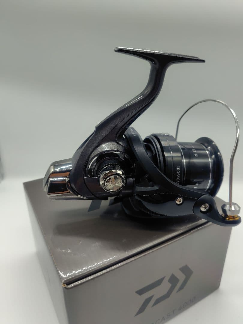 新品同様 ダイワ クロスキャスト 4000番