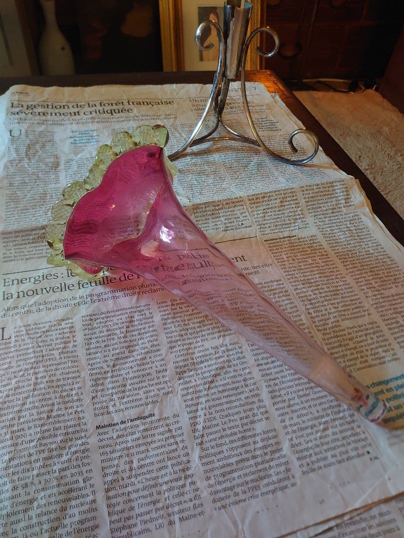 イギリス1930s'イパーン クランベリー＆ヴァセリン(ウラン)フラワーベース