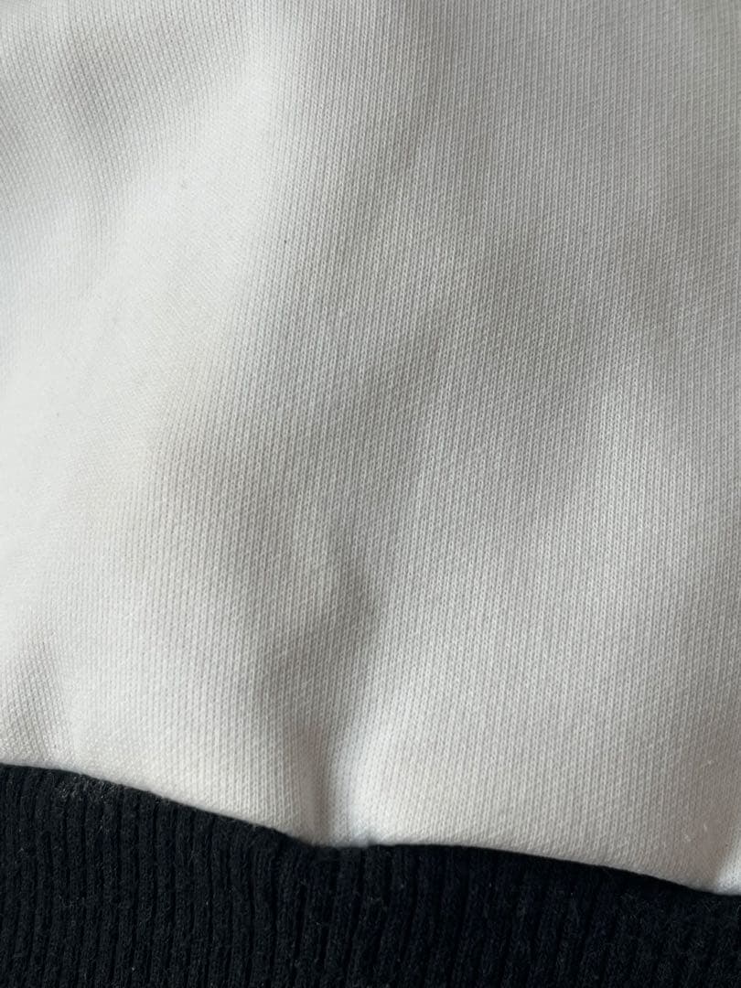 adidas トラックジャケット　サイズ/Ｌ　カラー/ブラック・ホワイト