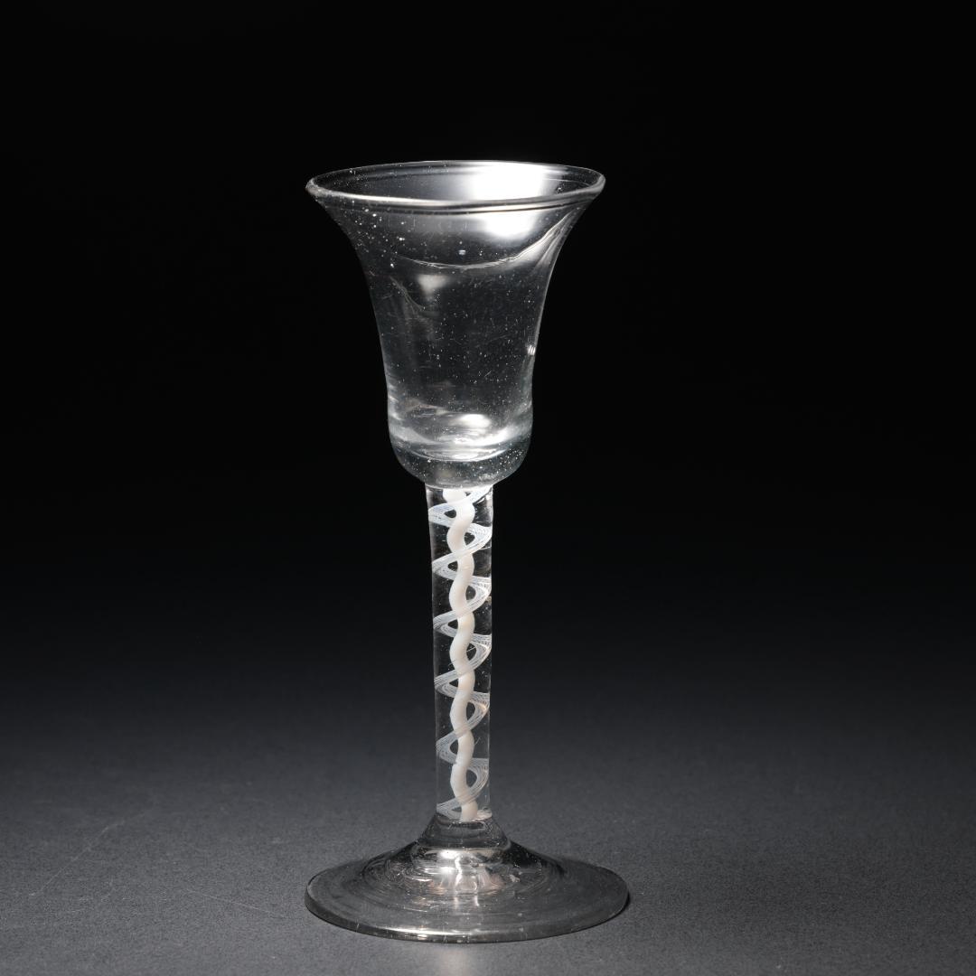 アンティークグラス　オペーク（乳白色）ツイストステム　ゴブレット　R1540ダI