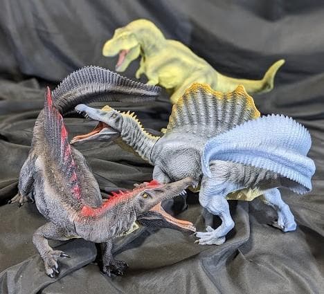 恐竜一番くじＡ賞・ラストワン賞スピノサウルス＆Ｂ賞ティラノサウルス３体セット