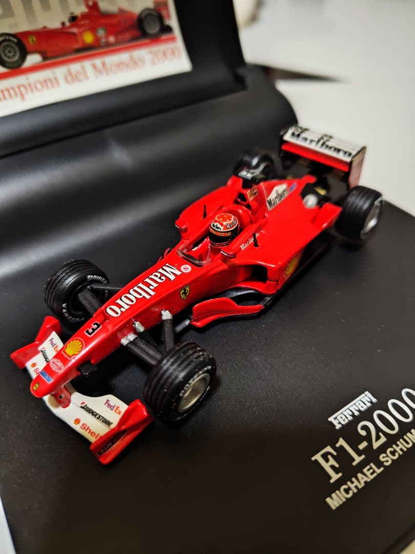 ミハエル・シューマッハ　1/43フェラーリF1−2000