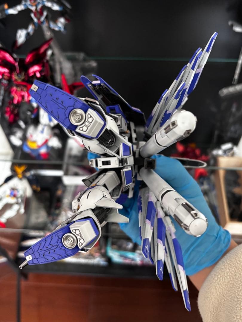 RG Hi-νガンダム 全塗装完成品