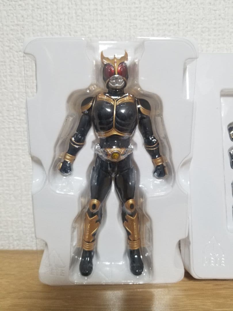 仮面ライダークウガ　真骨彫　アメイジングマイティフォーム