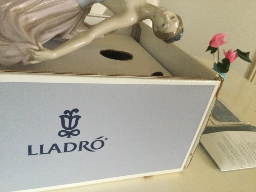 リヤドロ　ダンサー