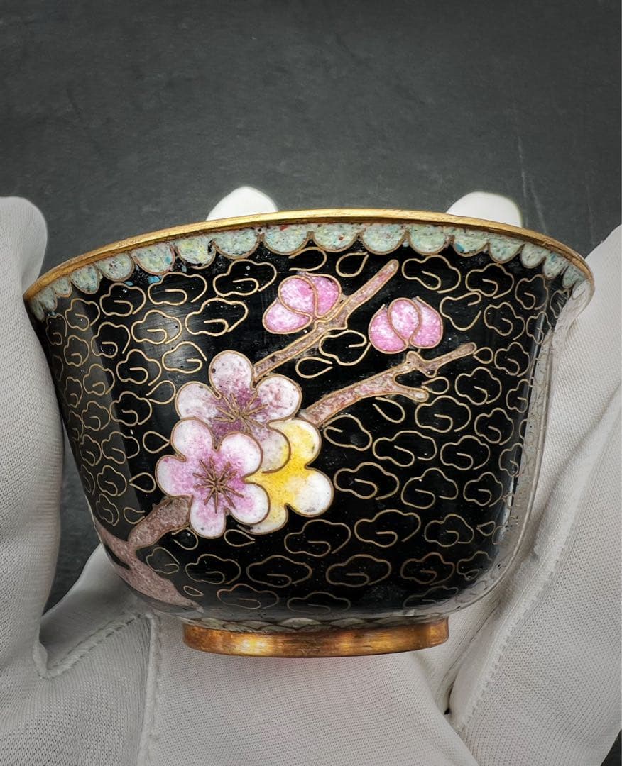 希少品 中國美術 古玩 景泰藍 京法 七宝焼梅紋樣茶碗 台座付き 茶道具