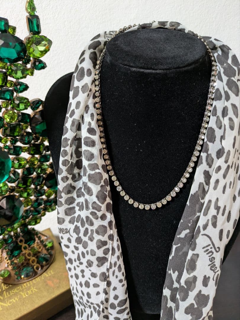 イギリス　アンティーク　クリアペースト　ネックレス　シルバー